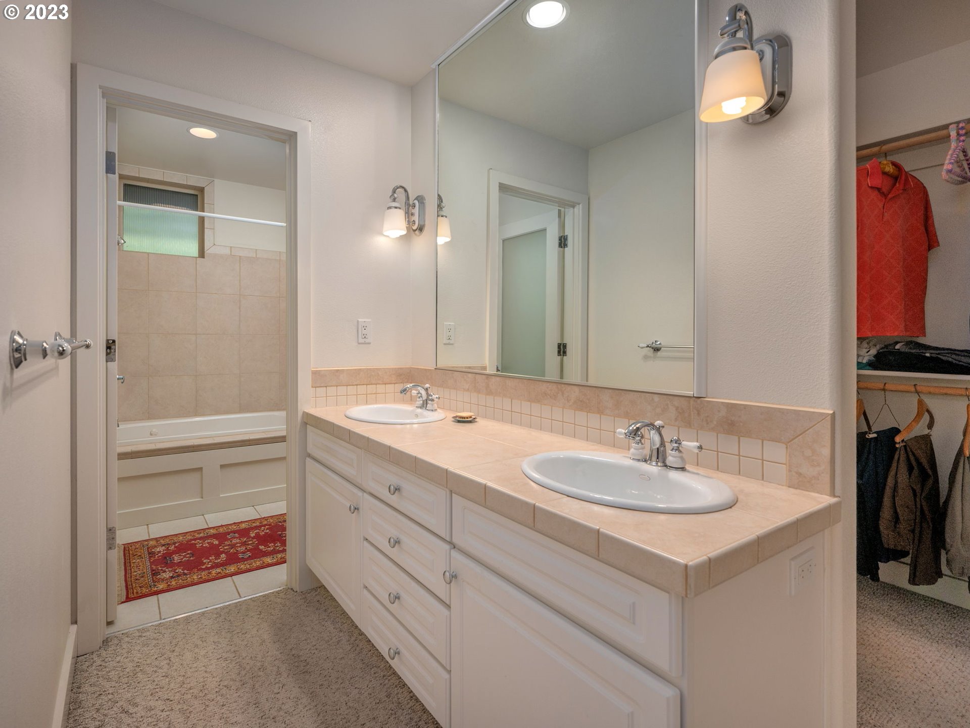 4249 Southwest Dosch Road Portland, OR 97239 - Photo 20 of 45 Gallery Image 20