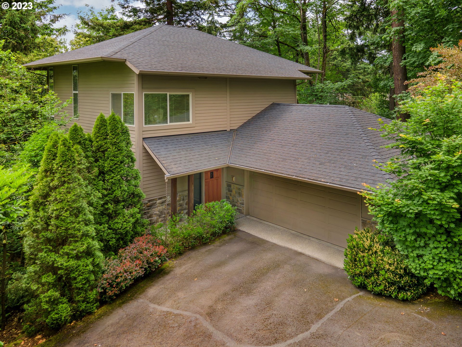 4249 Southwest Dosch Road Portland, OR 97239 - Photo 2 of 45 Gallery Image 2