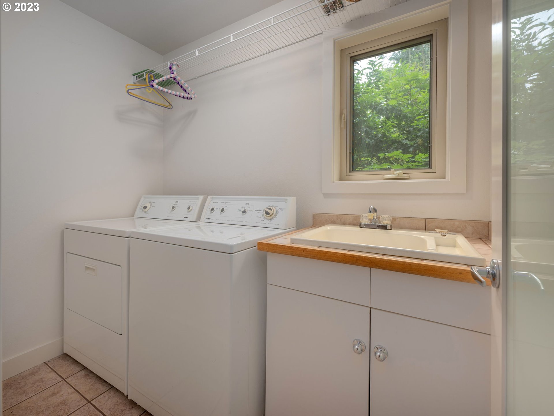 4249 Southwest Dosch Road Portland, OR 97239 - Photo 33 of 45 Gallery Image 33