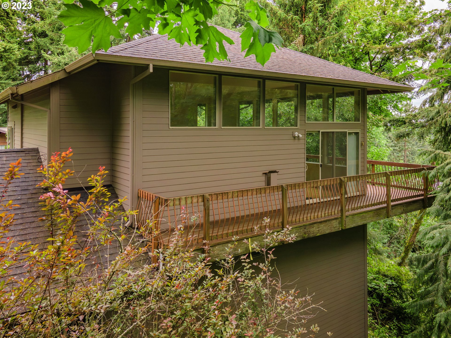 4249 Southwest Dosch Road Portland, OR 97239 - Photo 38 of 45 Gallery Image 38