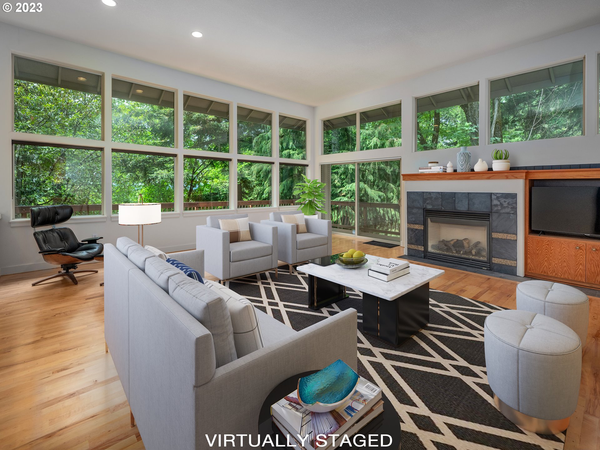 4249 Southwest Dosch Road Portland, OR 97239 - Photo 10 of 45 Gallery Image 10