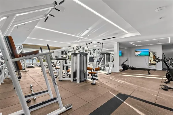 $9,000 | 1020 Sunset Point Road, Unit 303, Clearwater, FL 33755
