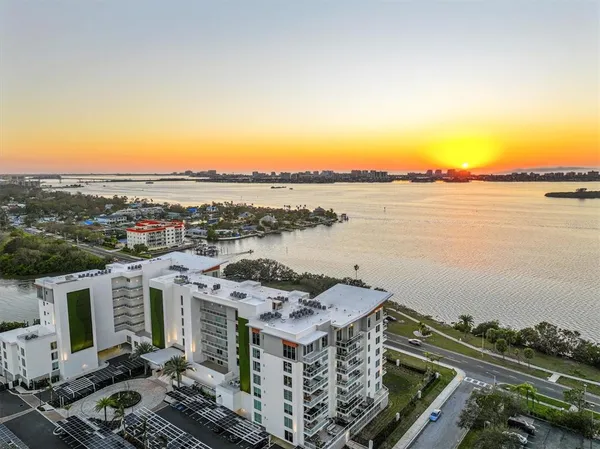 $9,000 | 1020 Sunset Point Road, Unit 303, Clearwater, FL 33755