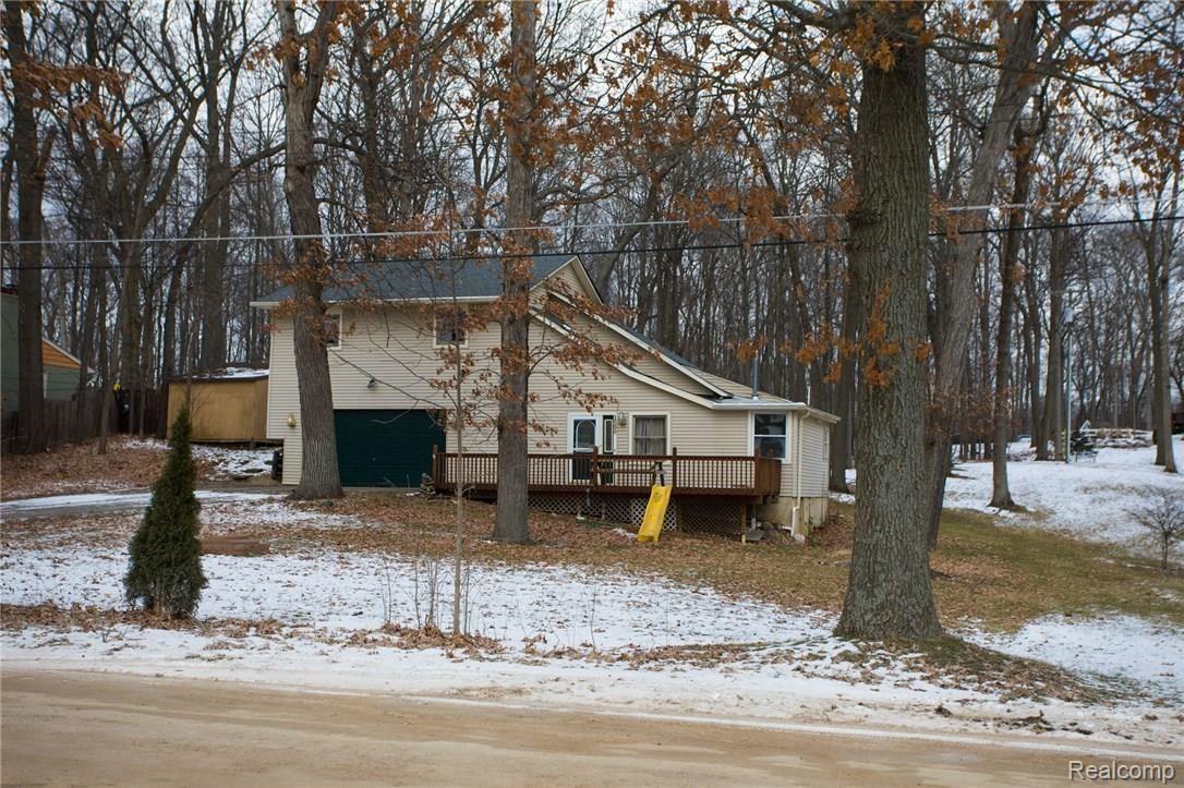1500 Triangle Lake Road Howell, MI 48843 - Photo 2 of 39 4V8A5803.jpg