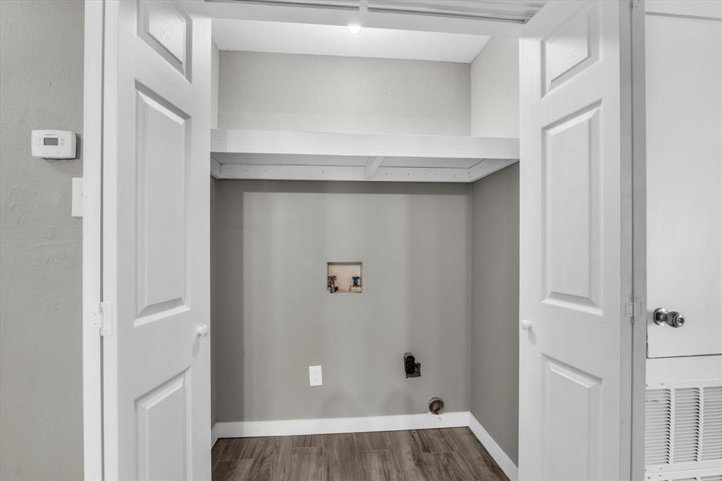 308 South Herman Street Mexia, TX 76667 - Photo 13 of 28 a view of room
