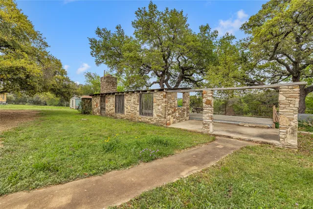 $1,150,000 | 123 Rocky Road, Hye, TX 78635