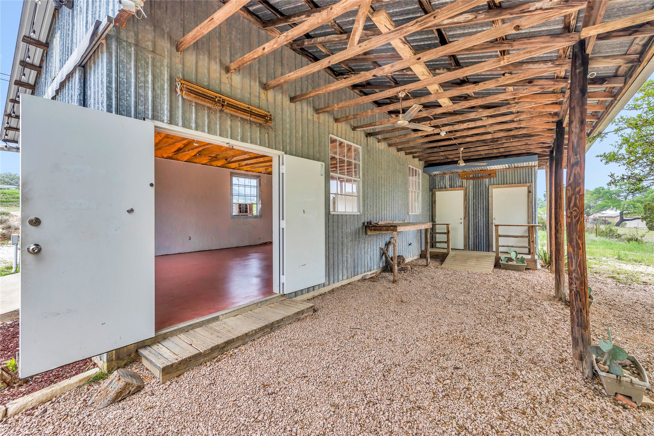 123 Rocky Road Hye, TX 78635 - Photo 8 of 40