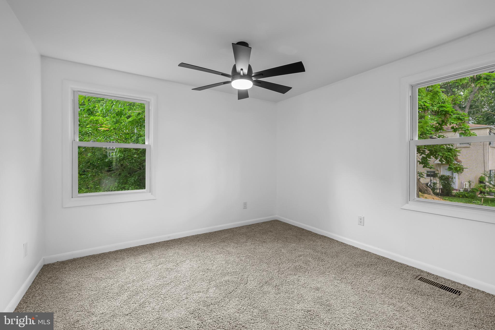 2358 Thomas Avenue Upper Chichester, PA 19014 - Photo 11 of 20