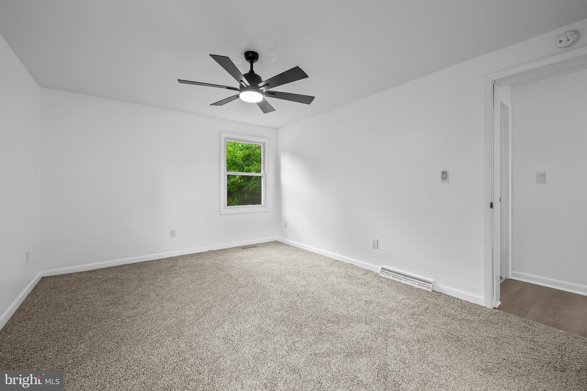 2358 Thomas Avenue Upper Chichester, PA 19014 - Photo 9 of 20