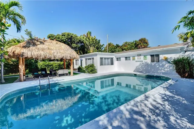 $7,500 | 10 South Swinton Circle, Delray Beach, FL 33444