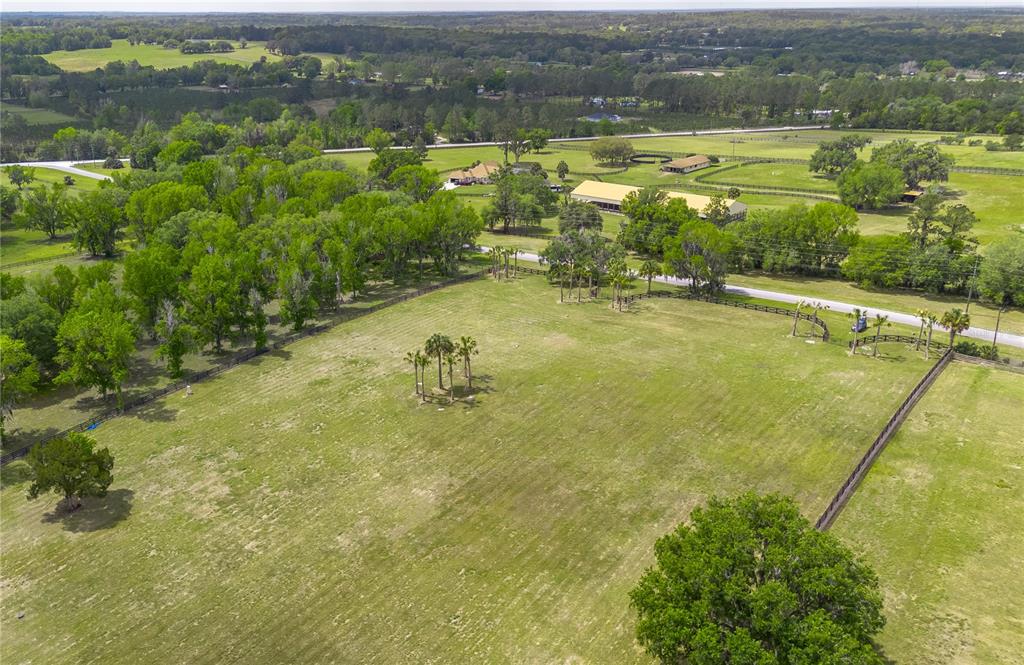 329 Reddick Reddick, FL 32686 - Photo 2 of 26