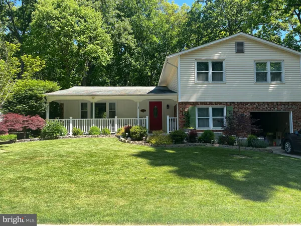 $4,300 | 10320 Collingham Drive, Fairfax, VA 22032