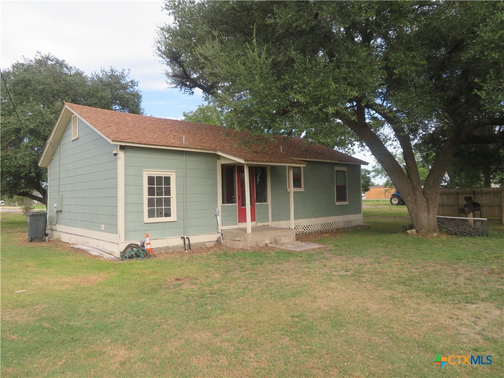 301 Colorado Street Edna, TX 77957 - Photo 7 of 42 Gallery Image 7