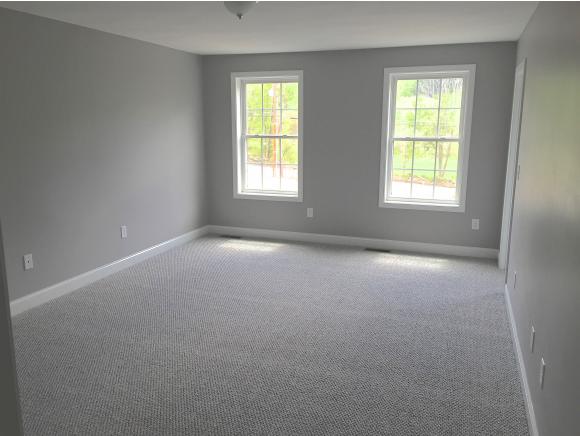 27 Bedford Road New Boston, NH 03070 - Photo 19 of 28