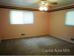 2014 Briarcliff Springfield, IL 62704 - Photo 11 of 15