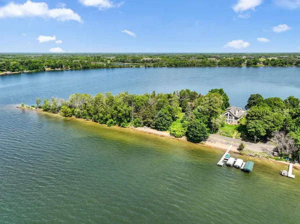 $1,674,999 | 10200 Point Pleasant Road, Chisago City, MN 55013