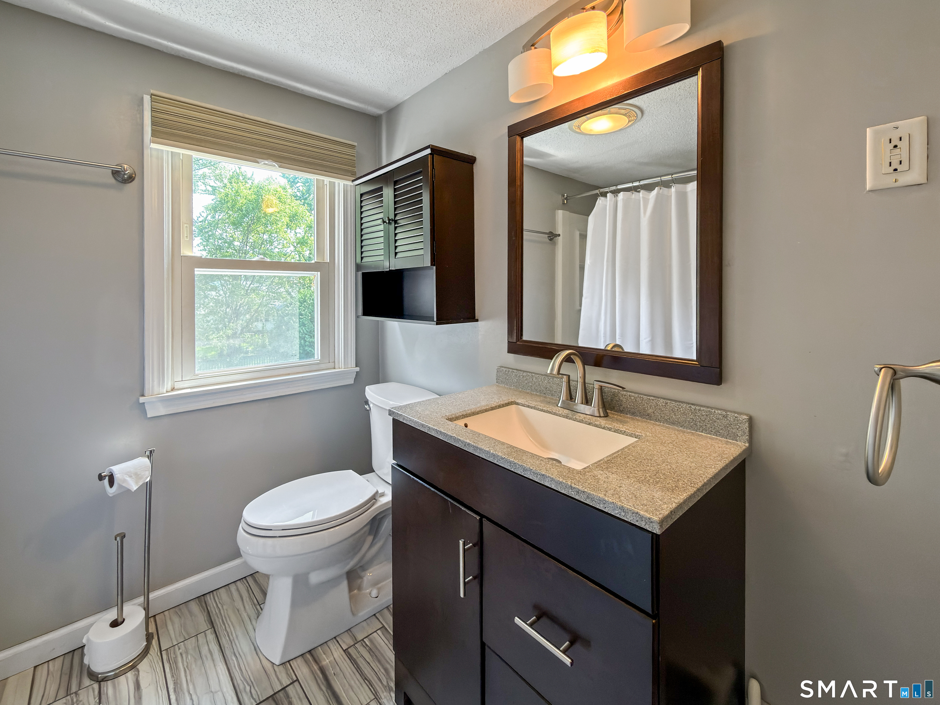 43 Sunset Road Newington, CT 06111 - Photo 18 of 27 Gallery Image 18