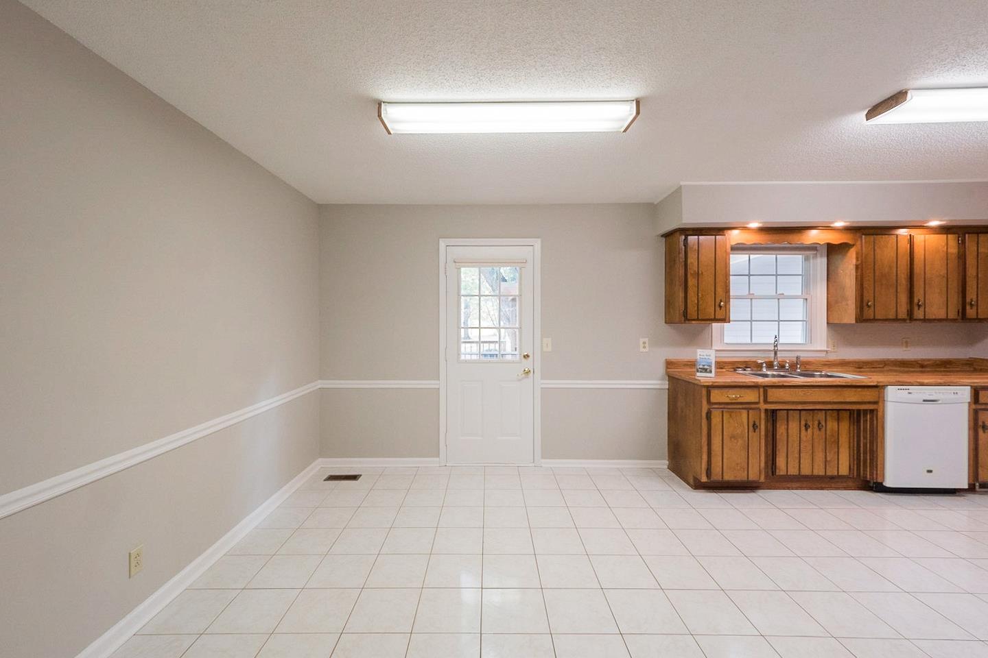 3154 Highgate Road Murfreesboro, TN 37129 - Photo 6 of 14 Gallery Image 6