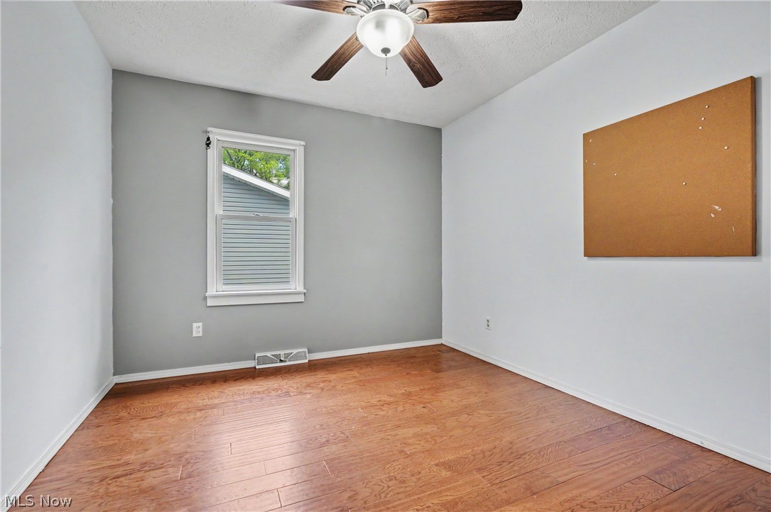 955 East Howe Road Kent, OH 44240 - Photo 17 of 41