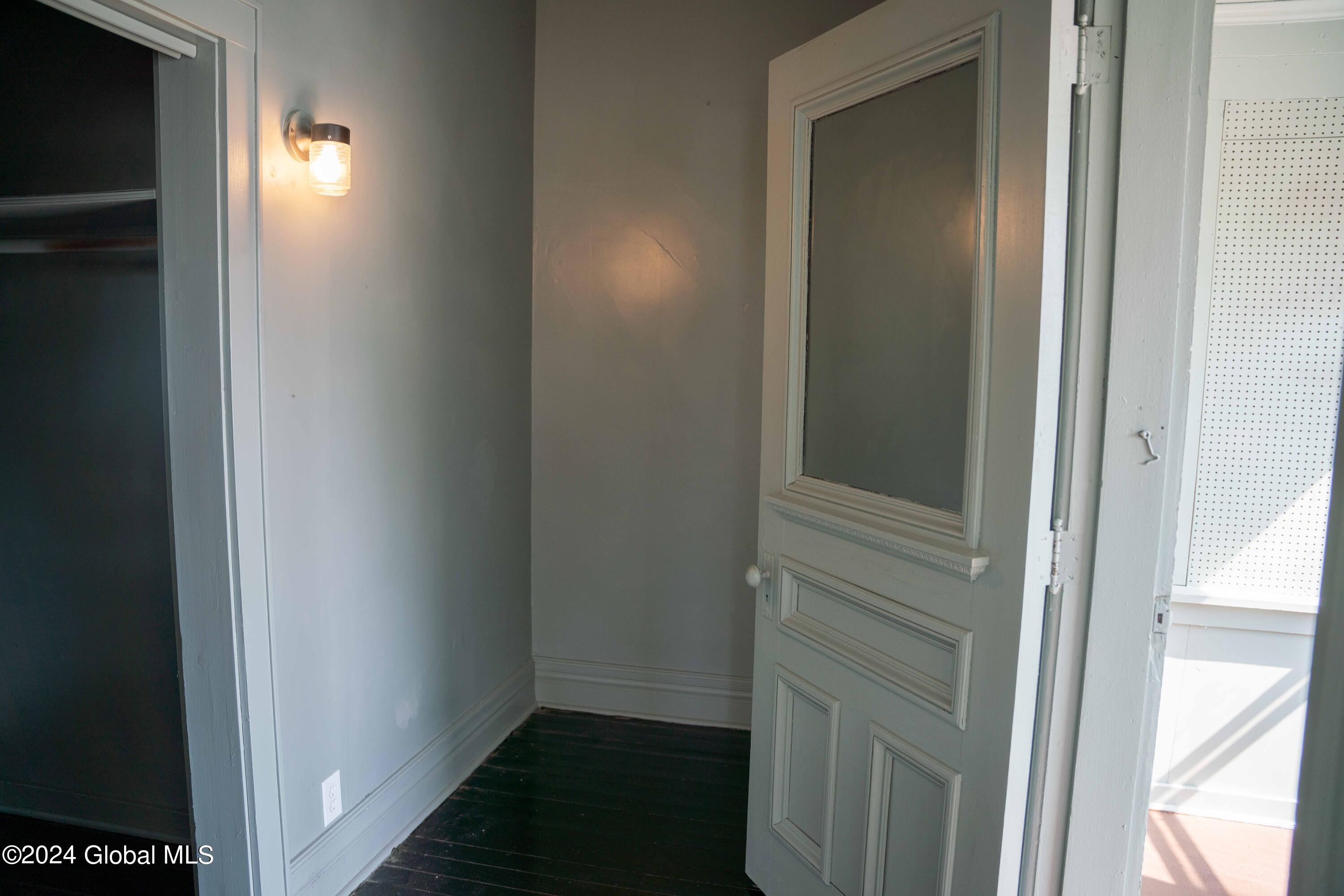 1627 Van Vranken Avenue Schenectady, NY 12308 - Photo 13 of 43 1627 Van Vranken-10