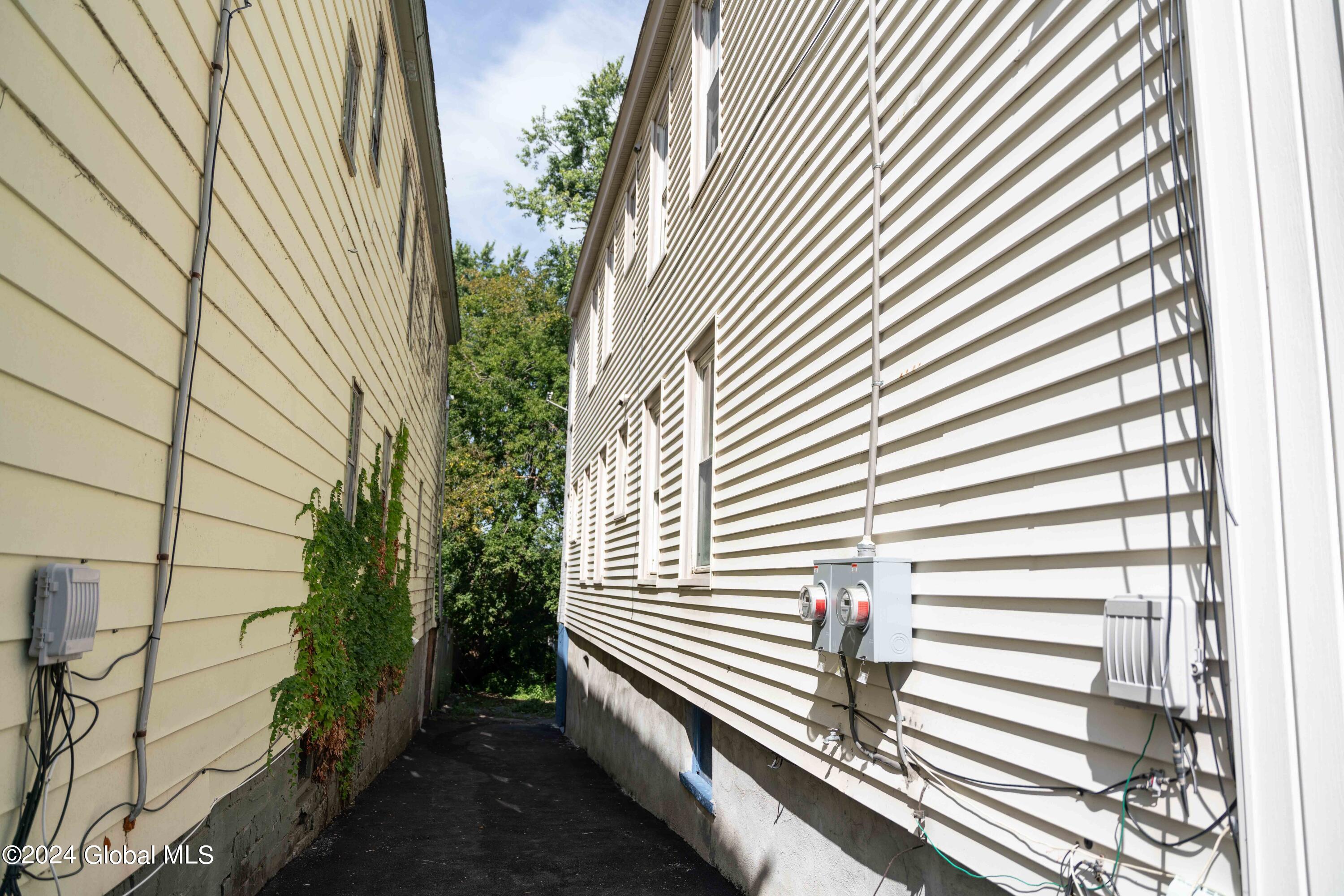 1627 Van Vranken Avenue Schenectady, NY 12308 - Photo 42 of 43 1627 Van Vranken-68