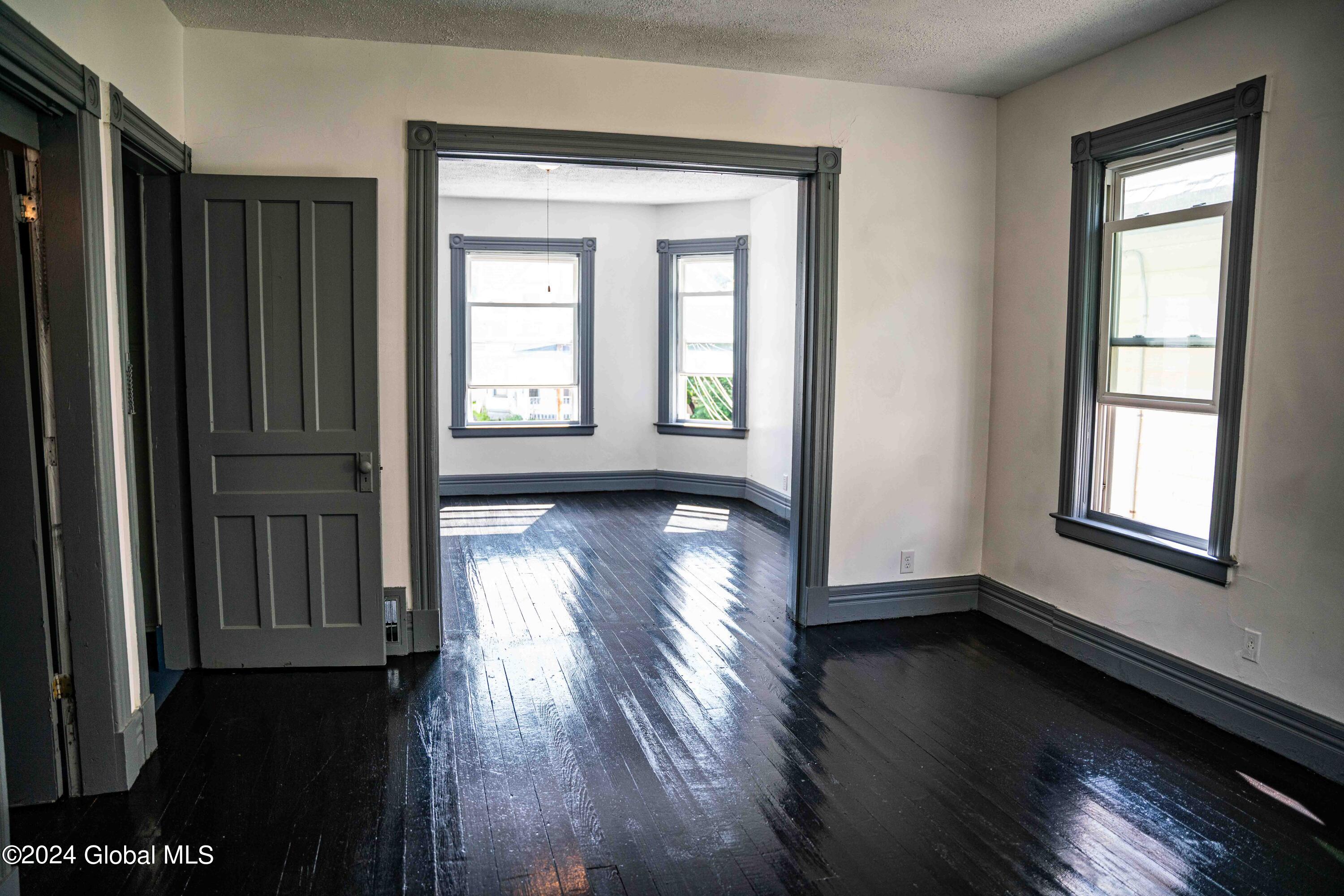 1627 Van Vranken Avenue Schenectady, NY 12308 - Photo 5 of 43 1627 Van Vranken-6