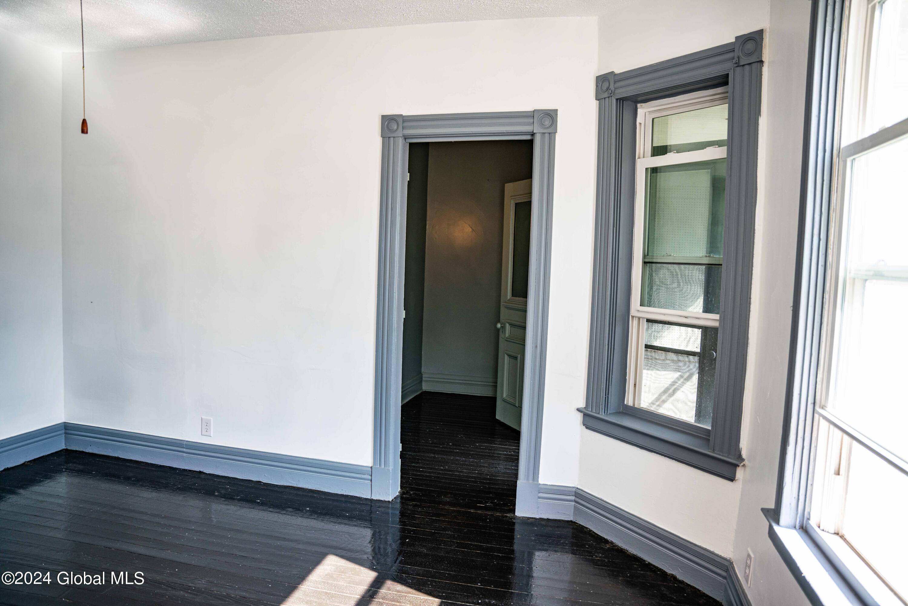 1627 Van Vranken Avenue Schenectady, NY 12308 - Photo 9 of 43 1627 Van Vranken-9