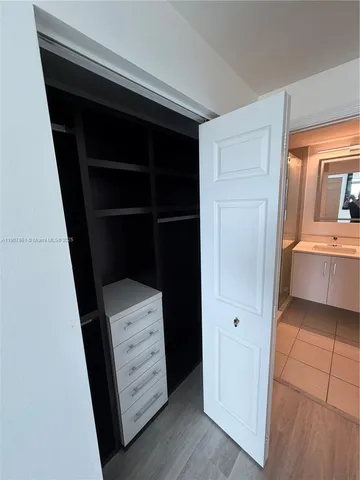 $2,800 | 140 South Dixie Highway, Unit 807, Hollywood, FL 33020