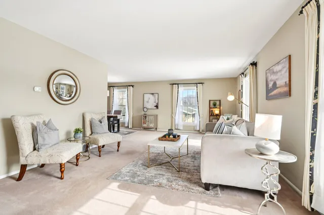 $449,900 | 2430 West Applewood Lane, Glendale, WI 53209