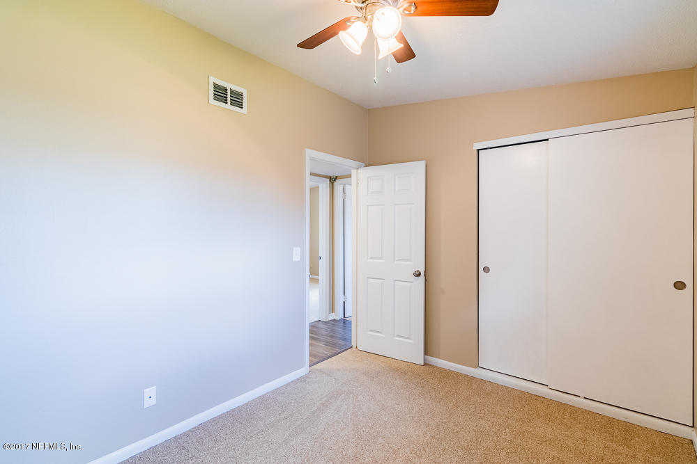 11211 Emuness Road Jacksonville, FL 32218 - Photo 19 of 25 Bedroom 3