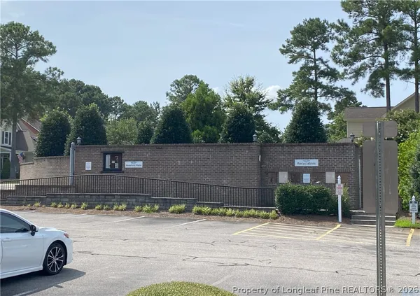 $1,550 | 411 Gallery Drive, Unit 201, Spring Lake, NC 28390