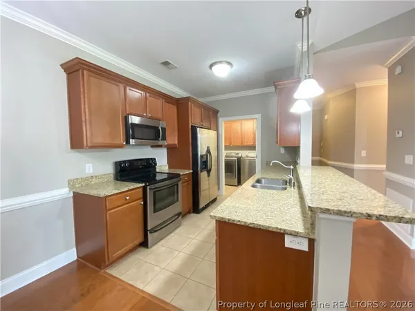 $1,550 | 411 Gallery Drive, Unit 201, Spring Lake, NC 28390