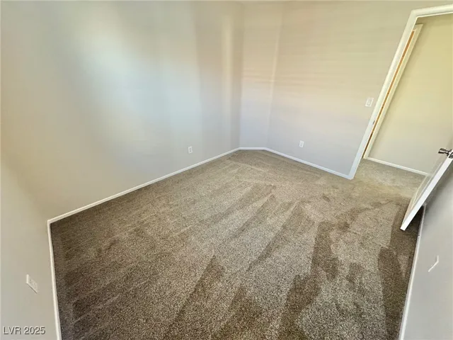 $1,999 | 9413 Sweetwood Avenue, Las Vegas, NV 89149