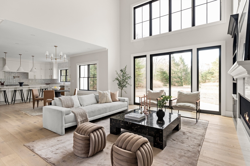 246 Cutler Road Hamilton, MA 01982 - Photo 3 of 32