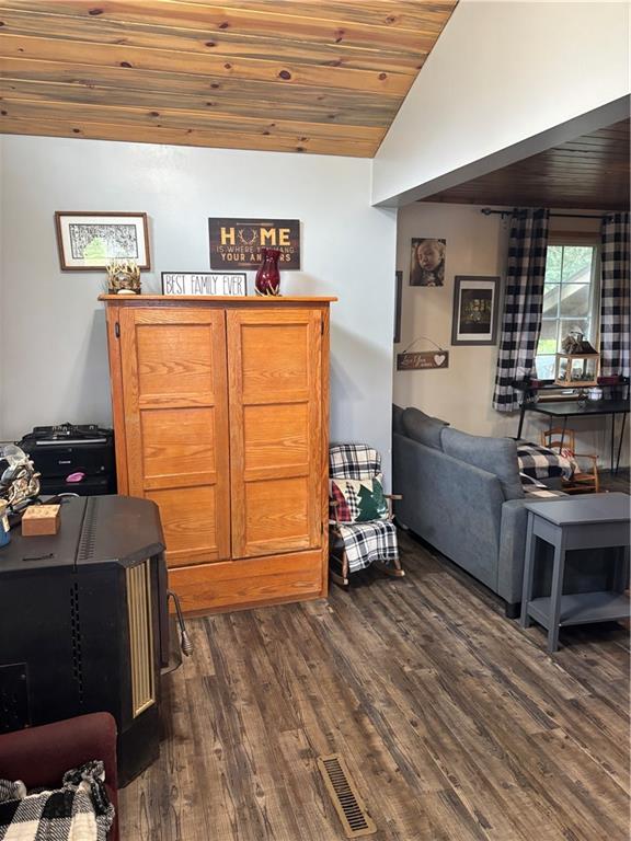 13008 Highway 286 Commodore, PA 15729 - Photo 3 of 23 a room with furniture and a window