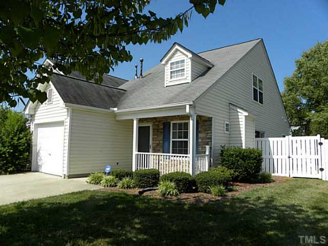 11049 Feather Grass Lane Raleigh, NC 27613 - Photo 2 of 14 Exterior Front