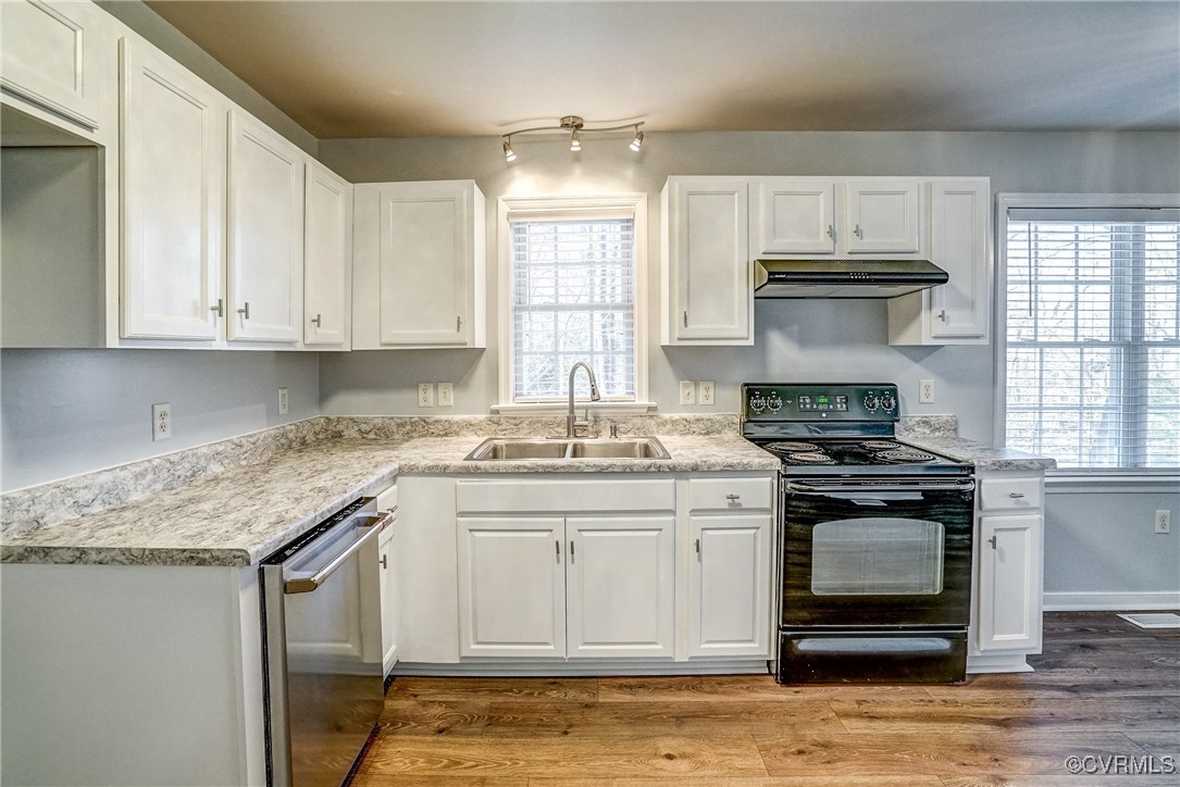 7554 Valencia Road Chesterfield, VA 23832 - Photo 15 of 36
