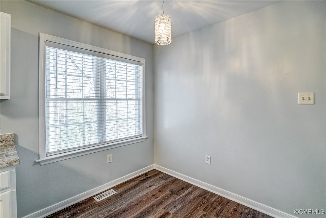 7554 Valencia Road Chesterfield, VA 23832 - Photo 17 of 36