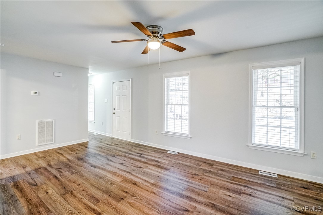 7554 Valencia Road Chesterfield, VA 23832 - Photo 7 of 36