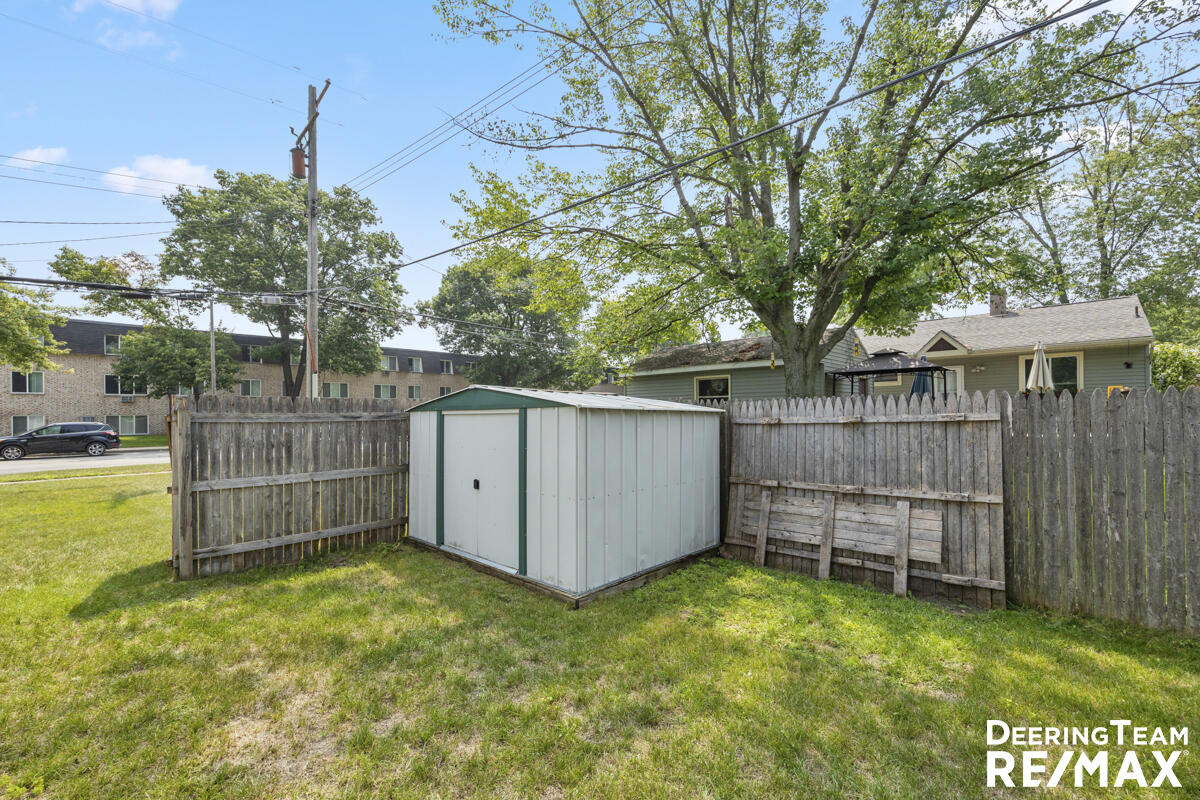 3037 Maple Grove Road Muskegon, MI 49441 - Photo 28 of 32 IMG_1030