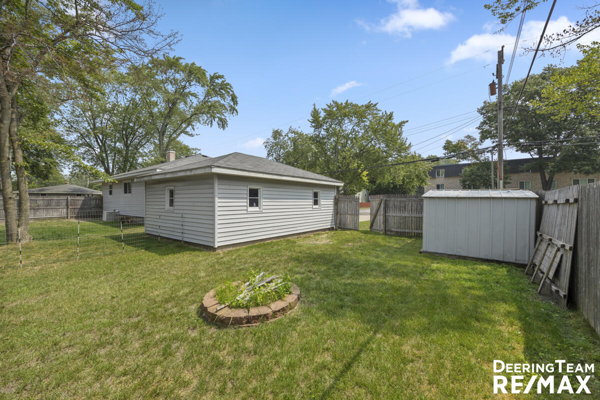 3037 Maple Grove Road Muskegon, MI 49441 - Photo 29 of 32 IMG_1031