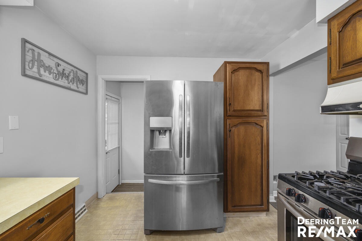 3037 Maple Grove Road Muskegon, MI 49441 - Photo 10 of 32 IMG_1011