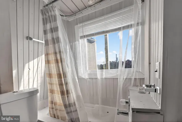 $250,000 | 92 Sinnickson Landing Road, Salem, NJ 08079