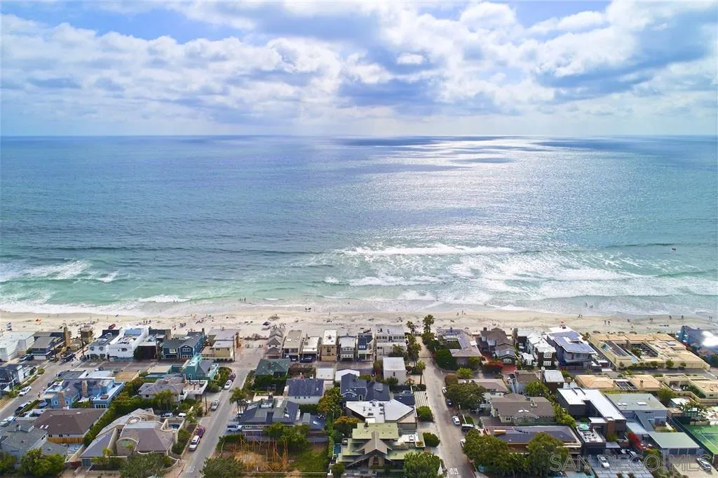 139 27th Street Del Mar, CA 92014 - Photo 3 of 25