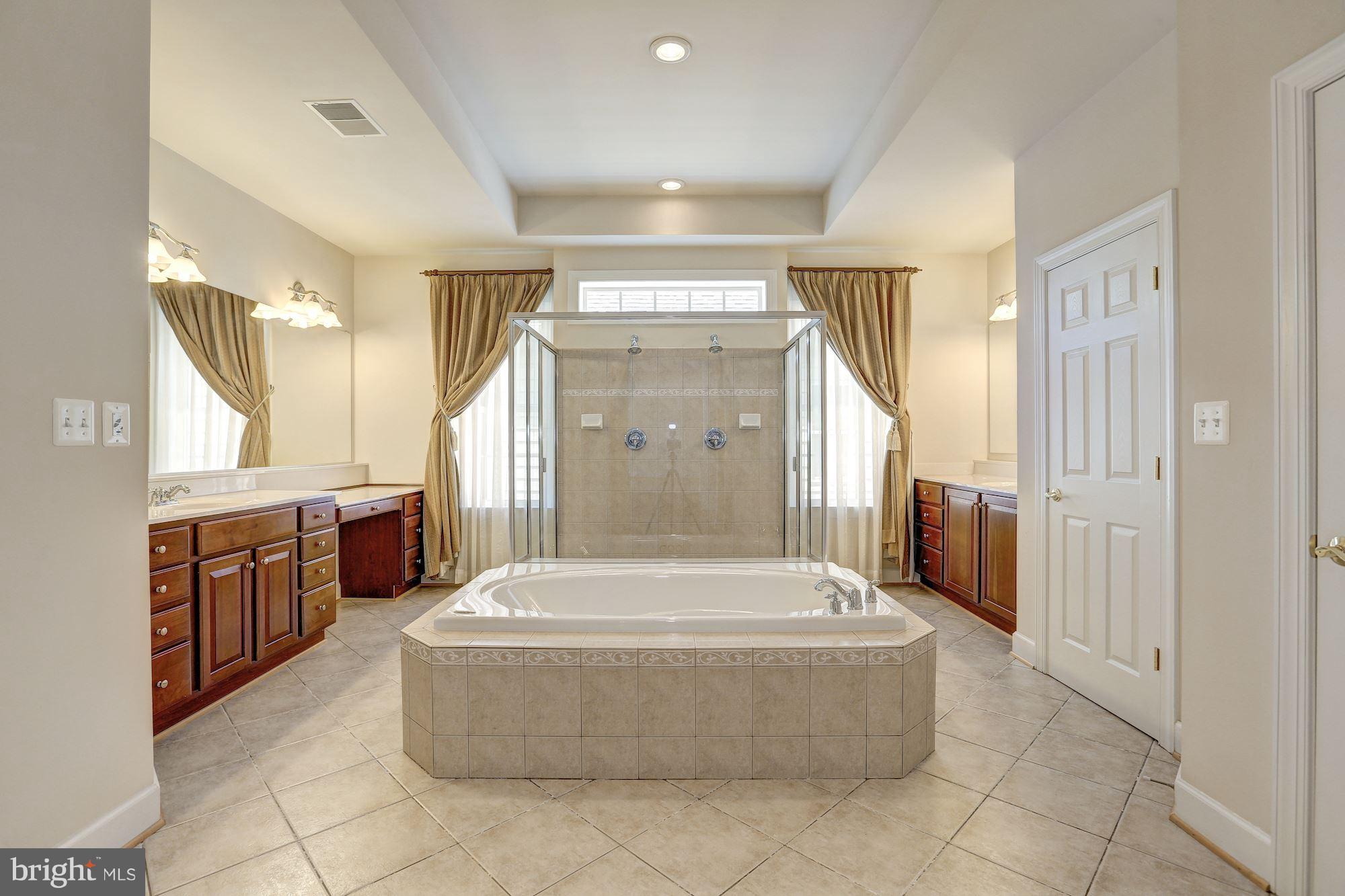 23118 Persimmon Ridge Road Clarksburg, MD 20871 - Photo 18 of 30 Interior (General)