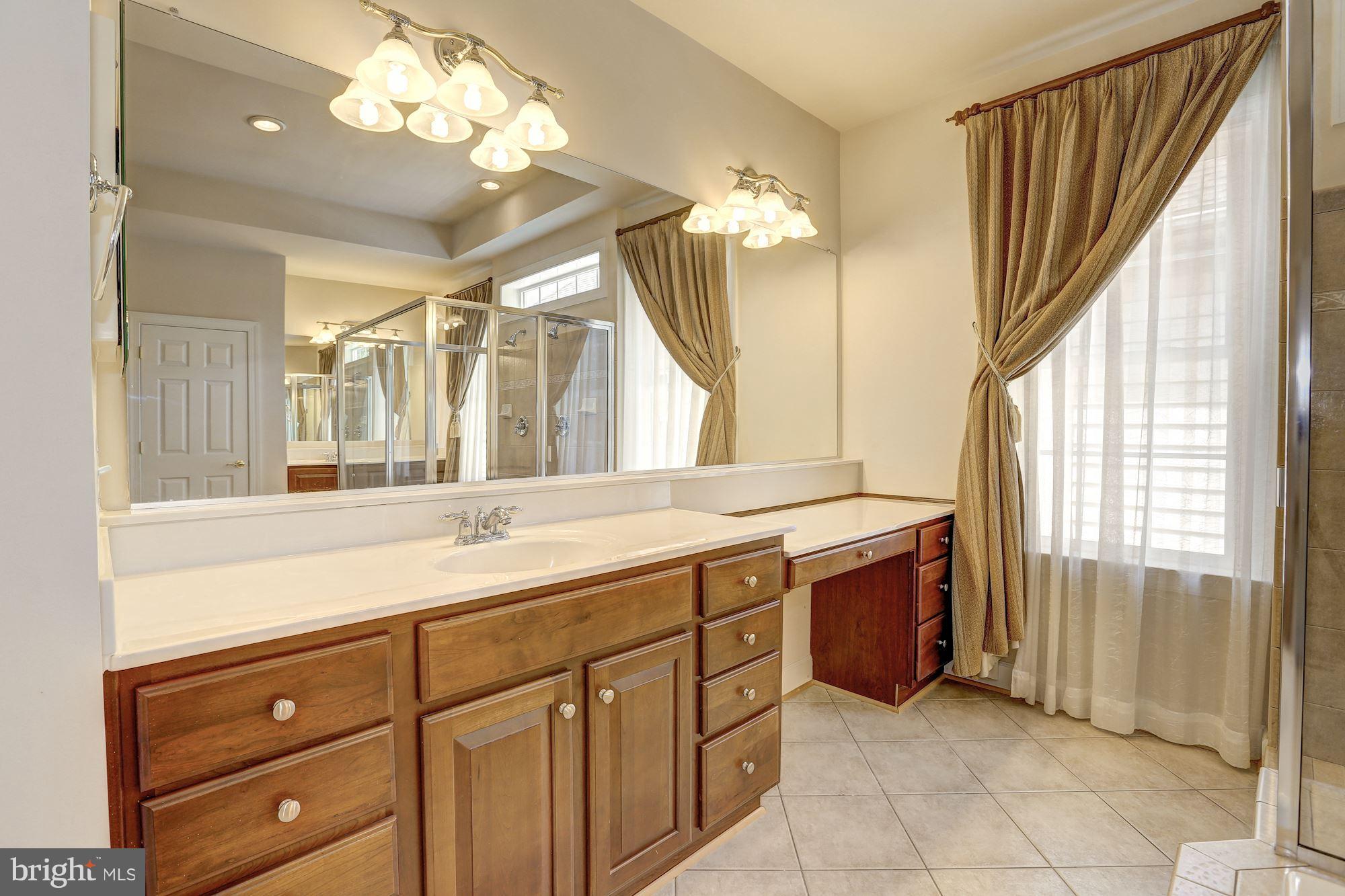 23118 Persimmon Ridge Road Clarksburg, MD 20871 - Photo 19 of 30 Separate Vanity area