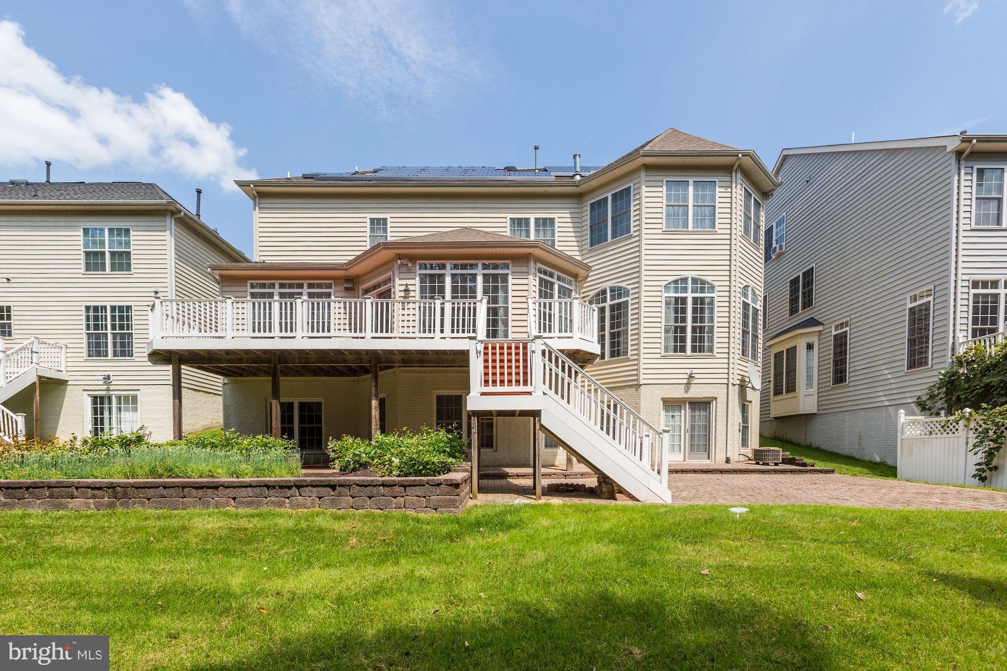 23118 Persimmon Ridge Road Clarksburg, MD 20871 - Photo 29 of 30 Exterior (Rear)
