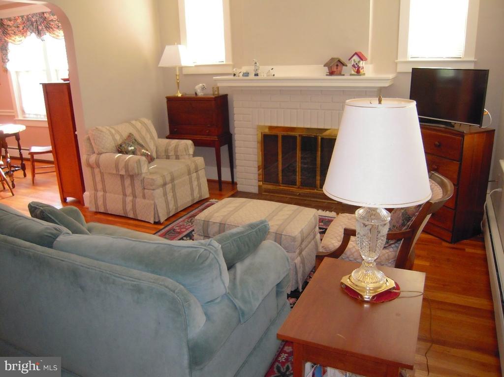 834 Pleasure Road Lancaster, PA 17601 - Photo 3 of 18 Gallery Image 3