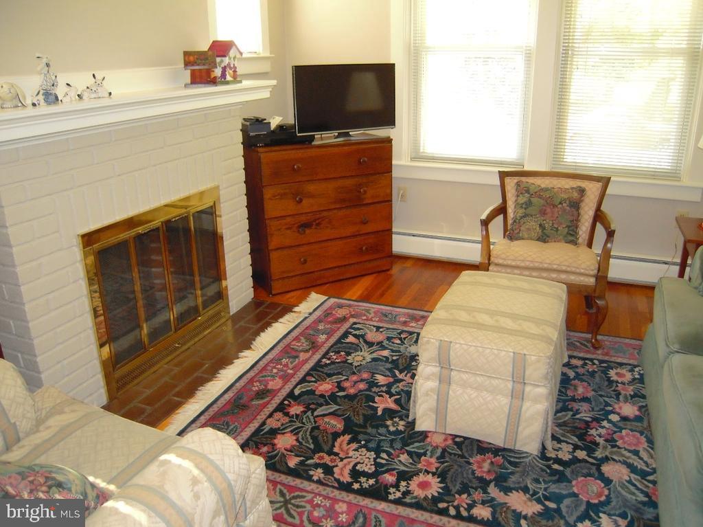 834 Pleasure Road Lancaster, PA 17601 - Photo 4 of 18 Gallery Image 4