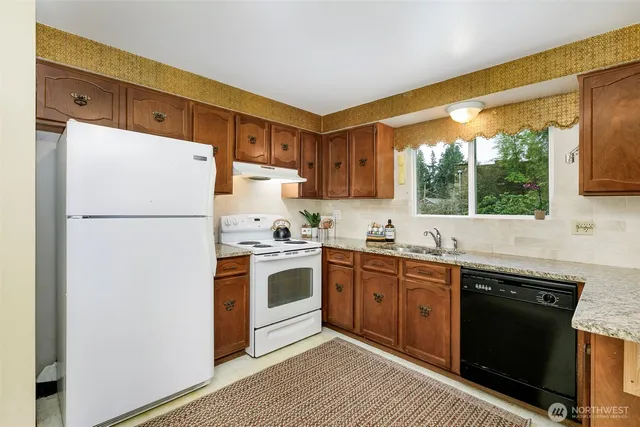 $749,950 | 15528 Greenwood Avenue North, Shoreline, WA 98133